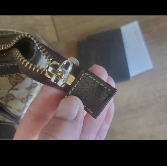 Gucci Medium GG Monogram Canvas Abbey Tote Bag. - Picture 11 of 12